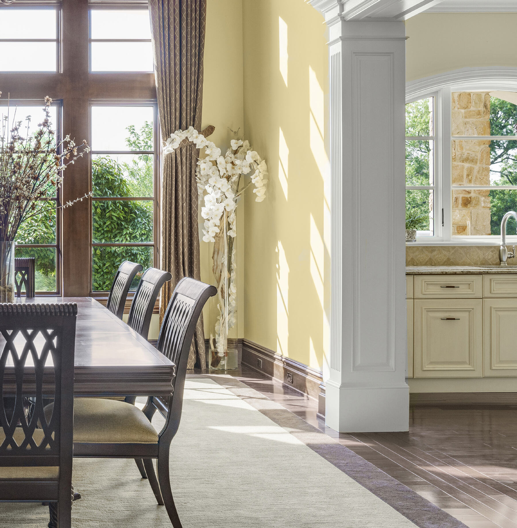 wall of oversized windows in the breakfast room at The Princeton Preserve